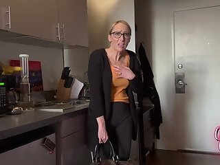 Stepmom Helps Me Move For College