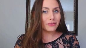Beautiful Babe With Awesome Curves Fucked Herself