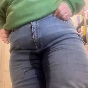 Pissing pants agian