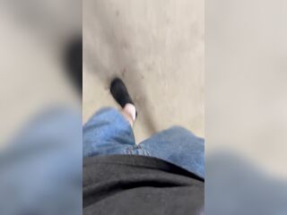 Teaser during the time that closing store