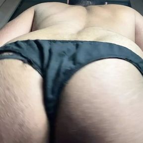 Big ass daddy bareback twerk for gay