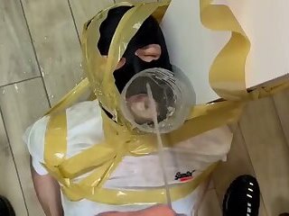 French slut drinks piss