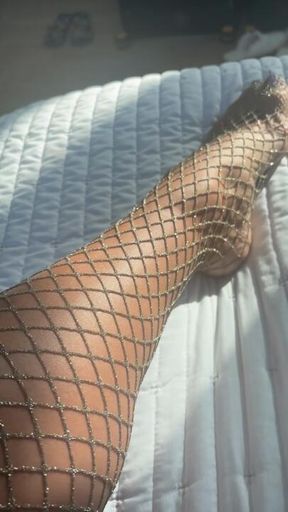 Tropical Foot video in glittery fishnets