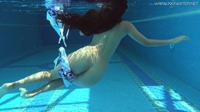 ”Andreina loves swimming naked when alone”