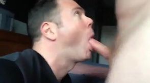 Abuelito Folla a un Jovencito Sin Condón