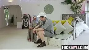 Petite hijabi OLDER WOMAN gets eaten out by stranger Ariel F and Chris Cobalt