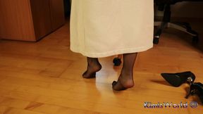 High Heels & Nylon Stockings - Dangling & Shoeplay in Cream Robe