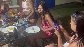 Caiu na net Vazou na net! Jovens influencers em troca de casal na Piscina Parte um caiu na net