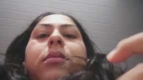 La giganta despierta y está hambrienta.