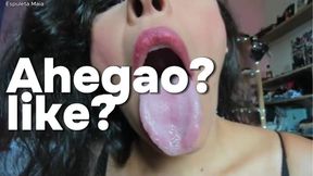 Hot brunette showing the size of her ass and asking for milk in her mouth