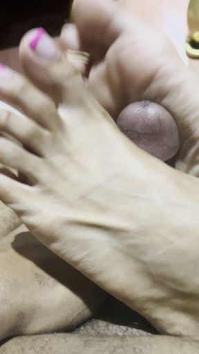 NINI strokes THE CUM out of my BBC p1