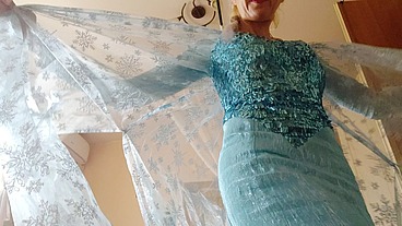 Elsa is having fun if Anna is not in control