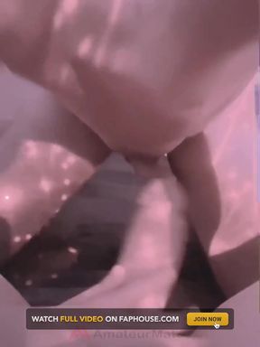 Broderagem - Young Curious Straight Friends Experiment Frottage