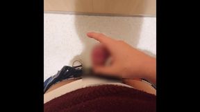 大学生オナニー＃１１　トイレで手こき　japanese gay teen amateur handjob masturbation