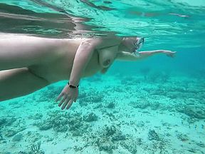 nude snorkeling