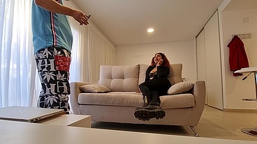 peliroja tiene sexo con un desconocido despues de una cena