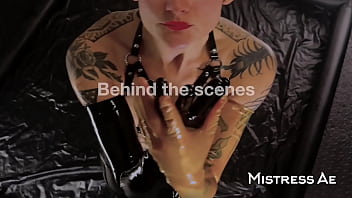 Behind the Scenes Ass Shaving and Quick Double Anal Stretching Practice