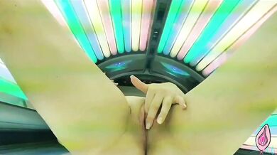 NOTGEiL im SOLARiUM String aus und fix gefingert