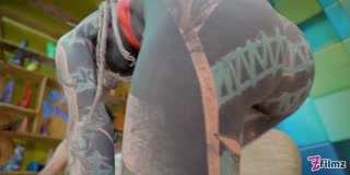 Tattooed Girls Alternative Teen double team the Tattooed guy to Satisfy Him