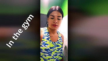 TS Angelique - Pee compilation