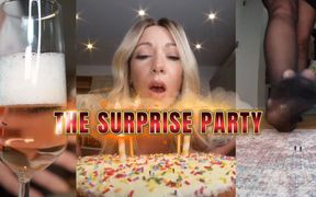 Giantess' Surprise Party