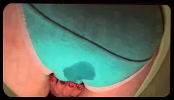 Public Toilet Pee Flinging Amateur Milf Gets Wet