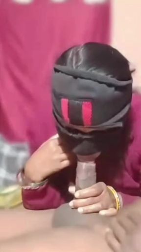 Husbend ke sath lund chus ka mal nikali hath se   Clip 1