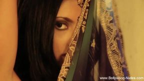 Sensual Tawaif's Seductive Dance