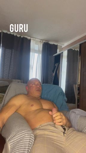 Mr Guru Wank Solo at Home. Bodybuilder Handjob