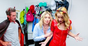 Mall Cop Demands Sex from Caught Thieves