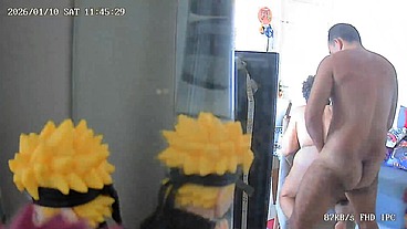PATRÃO OLHOU NAS CAMERAS E VIU FUNCIONARIOS FODENDO NA SALA DE DESCANSO