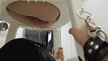 Dominant Pussy Licking on Gynochair