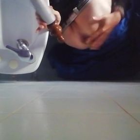 Guy tied her legs and opens her tight ass