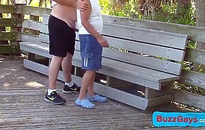 Gordito se la mete a abuelo en publico