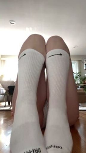 White nike socks
