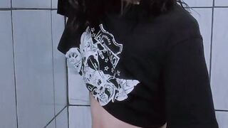 Ela Carles — Mulher Travesti Puta de Sutiã e Calcinha Chupa Pica Vadia Feminina rebola e leva vara no cu arrombada dessa Puta