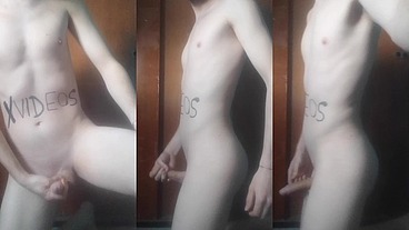 Flaco latino Argentino masturbandose