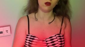 un joi bien crade comme tu l’aimes, avec des ordres biens chocolates et ...