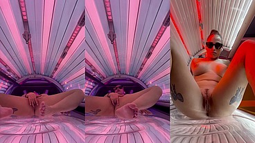 Tattooed Girl Masturbate in the Solarium