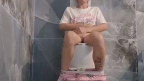 Relaxed, I drink coffee and suddenly diaries starts