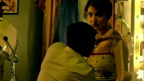 Anushka sharma sexy measurement with tailor