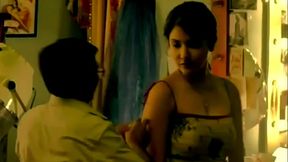 Anushka sharma sexy measurement with tailor