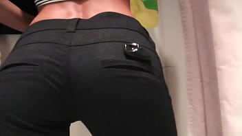 Blowjob in the locker room - BEAUTIFUL YOUNG BLONDE SLUT