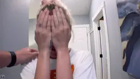 Sexy lesbian birthday surprise pussy eating