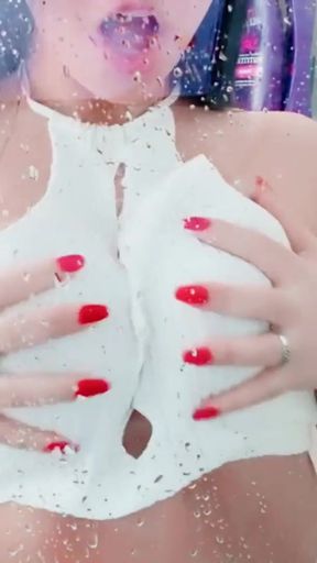 Sexy big boobs and perfect ass latina taking a shower BOOBS AND ASS AGAINST THE GLASS   Clip 1