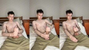 18-year-old twink s massive cum blast