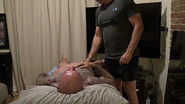 Update #291 (January 18, 2019) Erotic massage with a happy ending with Jim Love!