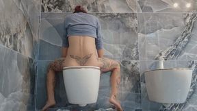 My Private Throne Time… You Shouldn’t Be Watching. Drop Bombs Plopping Farts.