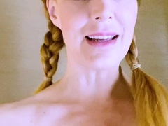 Amateur hottie solo masturbation