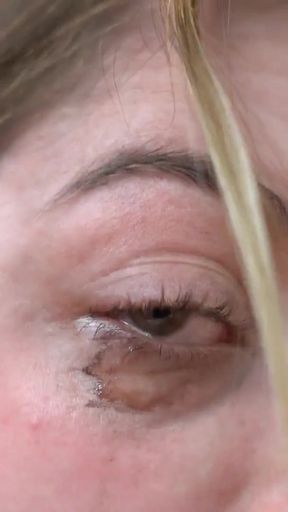 I let my friend suck my boyfriend's entire cock while her husband watched distractedly - Steffcrime   Clip 1